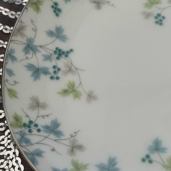 Vintage  Sango China Navarro Gray Floral #6283 dinner plates - Picture 4 of 8